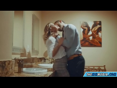 ❤️ Cum busty flava seducit in latrinae publicae Just porn at porn la.chancel.top